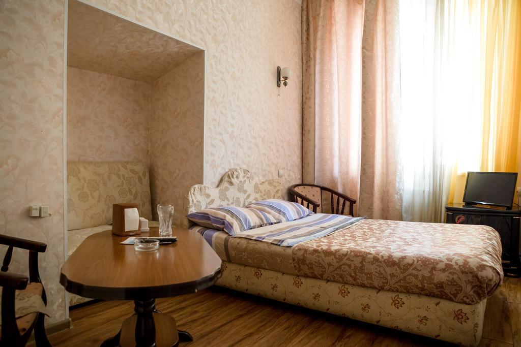 Hotel Mini Yerevan Exterior photo